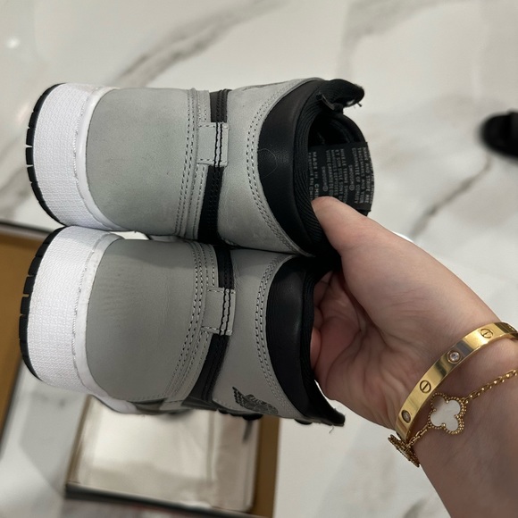 NIKE Jordan 1 Retro High Top Shadow 2.0 - Picture 4 of 7